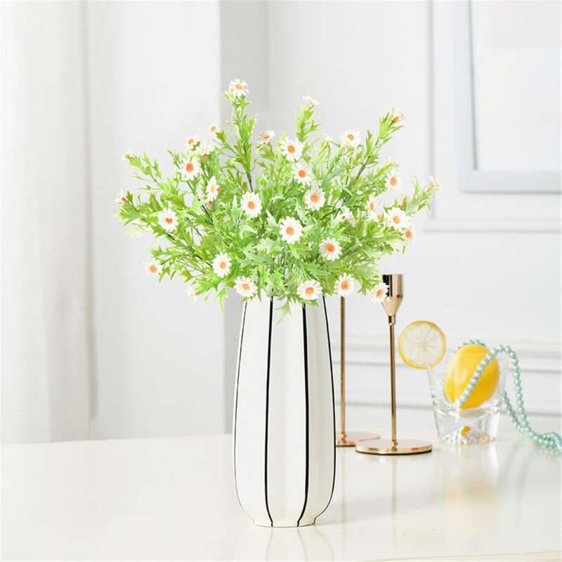 

1bundle Artificial Daisy With 5pcs Branch, Multicolor