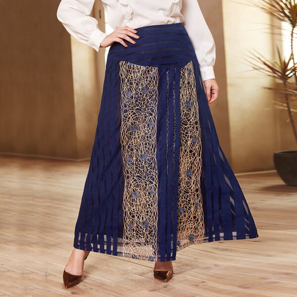 

Plus Graphic Print Maxi Skirt, Navy blue