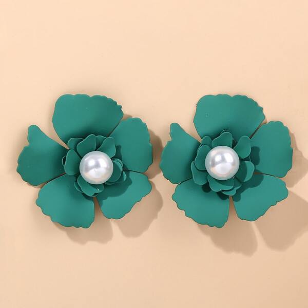 

Flower Design Stud Earrings, Green