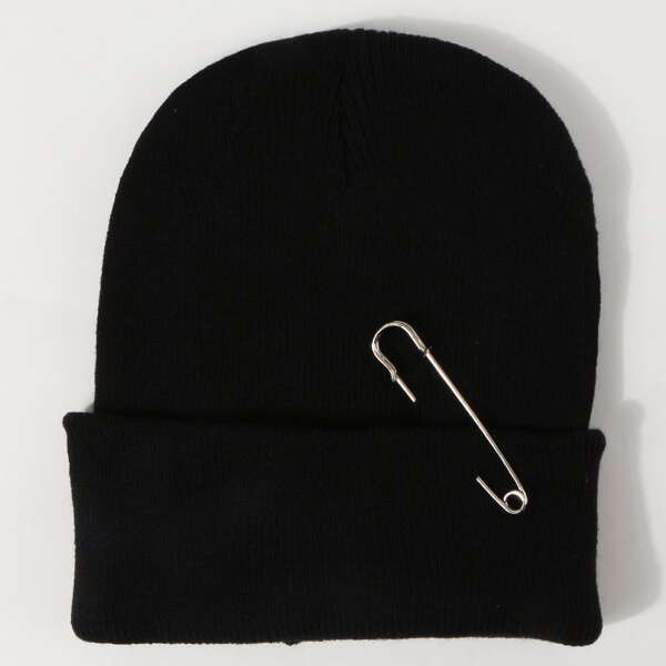 

Men Safety Pin Decor Knit Beanie, Black