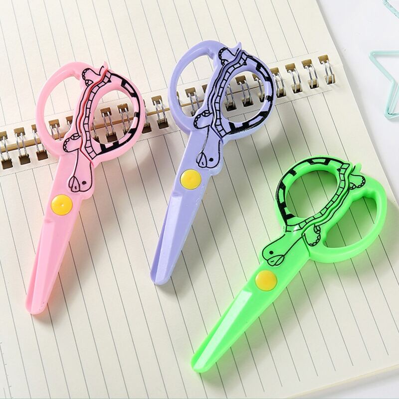 

1pc Cartoon Random Safety Scissors, Multicolor