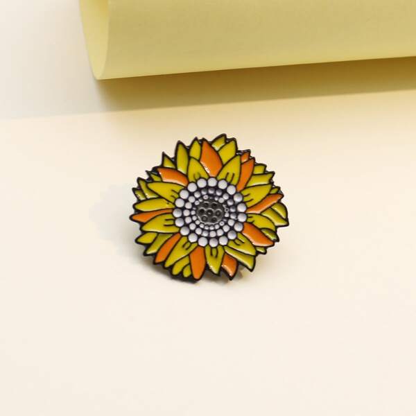 

Flower Design Brooch, Multicolor