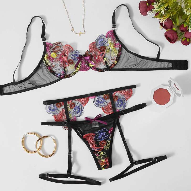 

Floral Embroidery Underwire Garter Lingerie Set, Multicolor