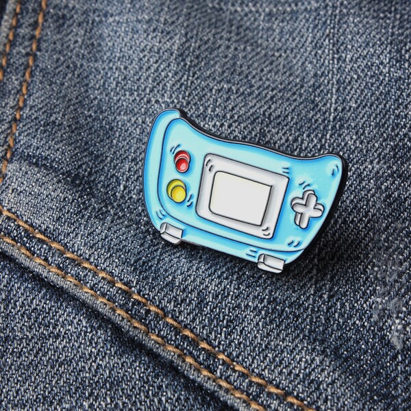 

Game Console Handle Brooch, Multicolor