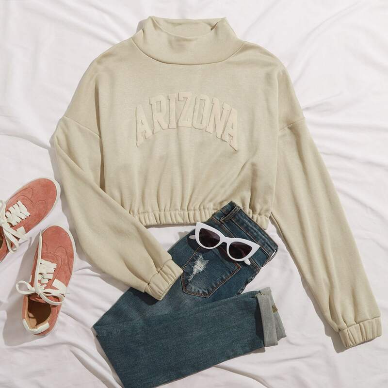 

Mock Neck Drop Shoulder Letter Patched Crop Pullover, Khaki
