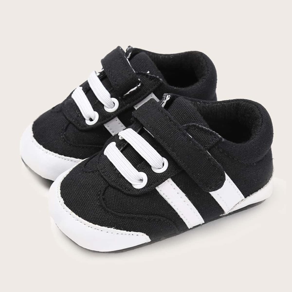 

Baby Boy Velcro Strap Sneakers, Black