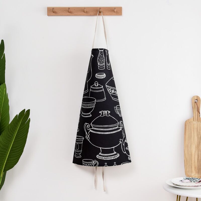 

Teapot Print Apron, Black