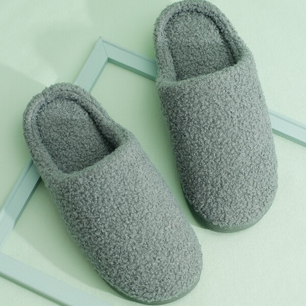 

Men Minimalist Fluffy Slippers, Army green