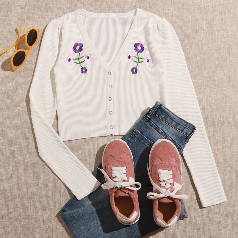 

Floral Embroidery Popper Crop Cardigan, White