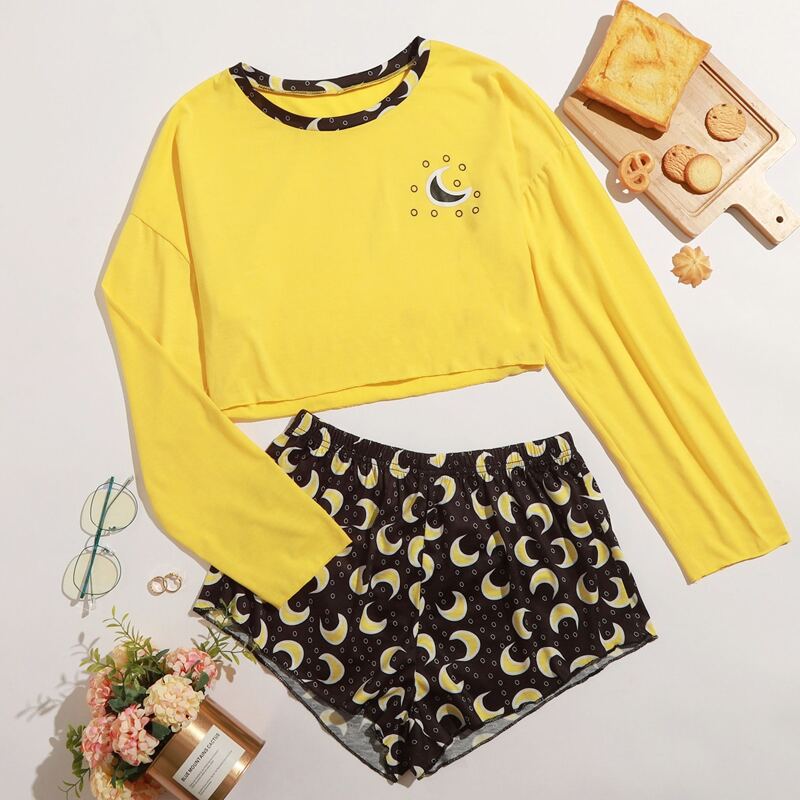 

Moon Graphic Crop Tee & Shorts PJ Set, Multicolor