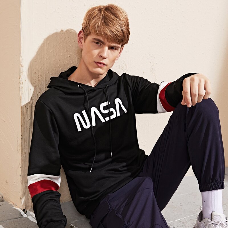 

Guys Striped And Letter Graphic Drawstring Hoodie, Black