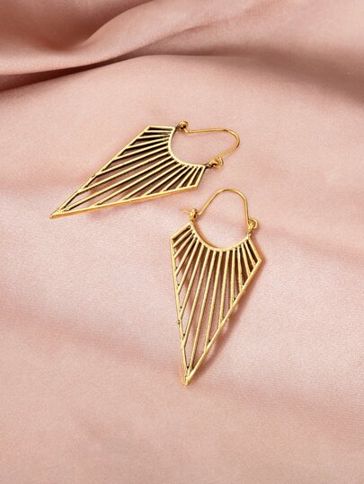 اقراط طوق بتصميم مثلث وبقص مجوف