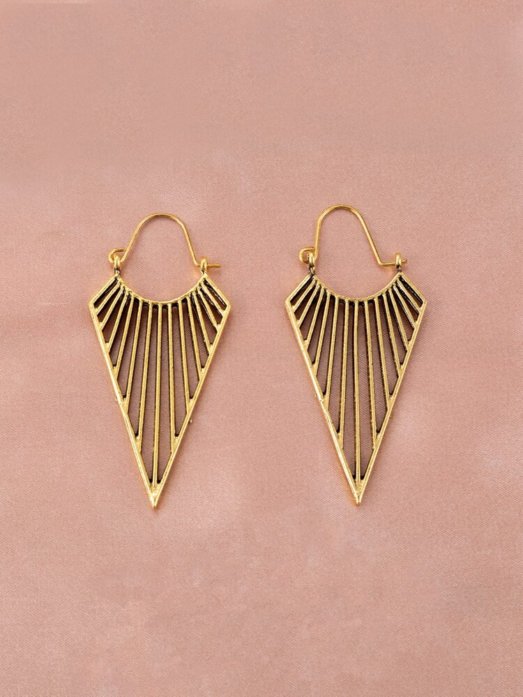 Hollow Out Triangle Design Hoop Earrings