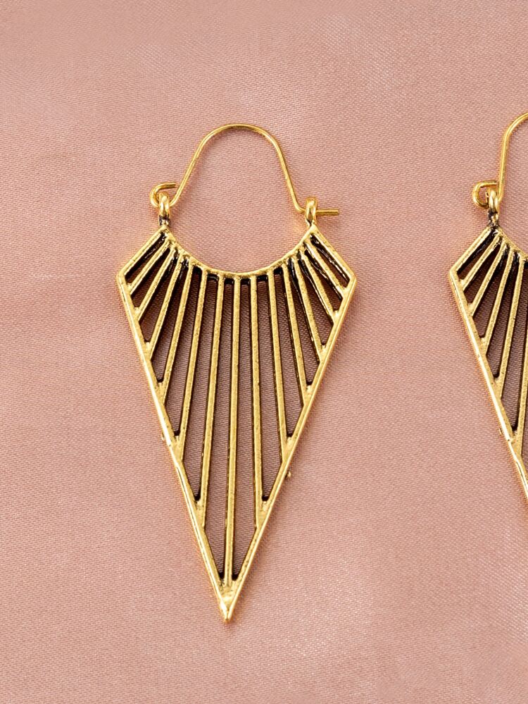 Hollow Out Triangle Design Hoop Earrings
