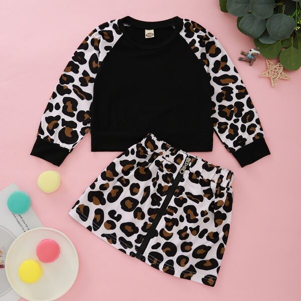 

Toddler Girls Leopard Panel Sweatshirt & Skirt, Multicolor