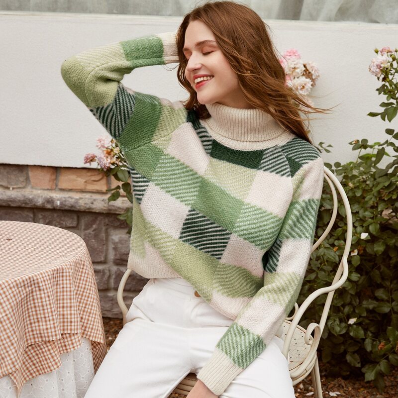 

Turtle Neck Plaid Sweater, Multicolor