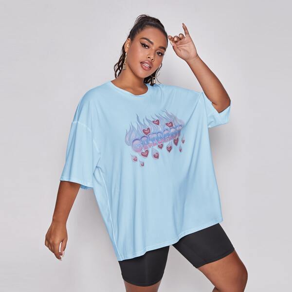 

Plus Heart & Letter Graphic Drop Shoulder Oversized Tee, Baby blue