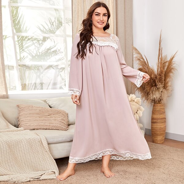 

Plus Contrast Lace Night Dress, Dusty pink