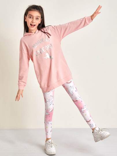 SHEIN 女孩字母和獨角獸圖案連帽衫和緊身褲套裝