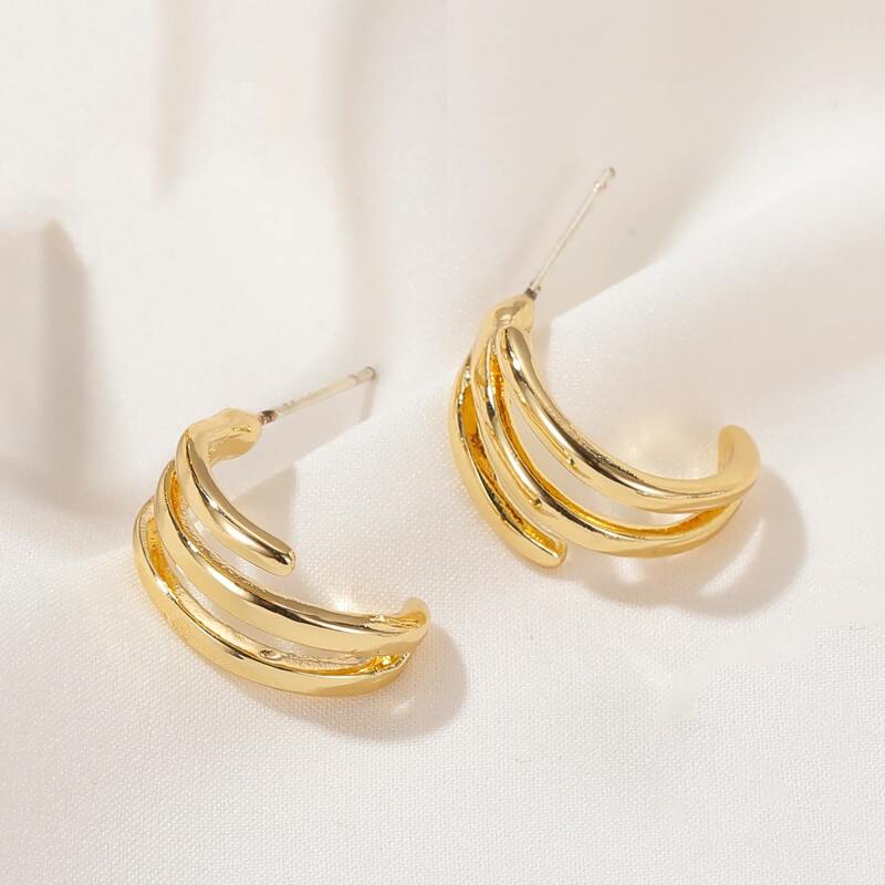 

Banana Stud Earrings, Gold