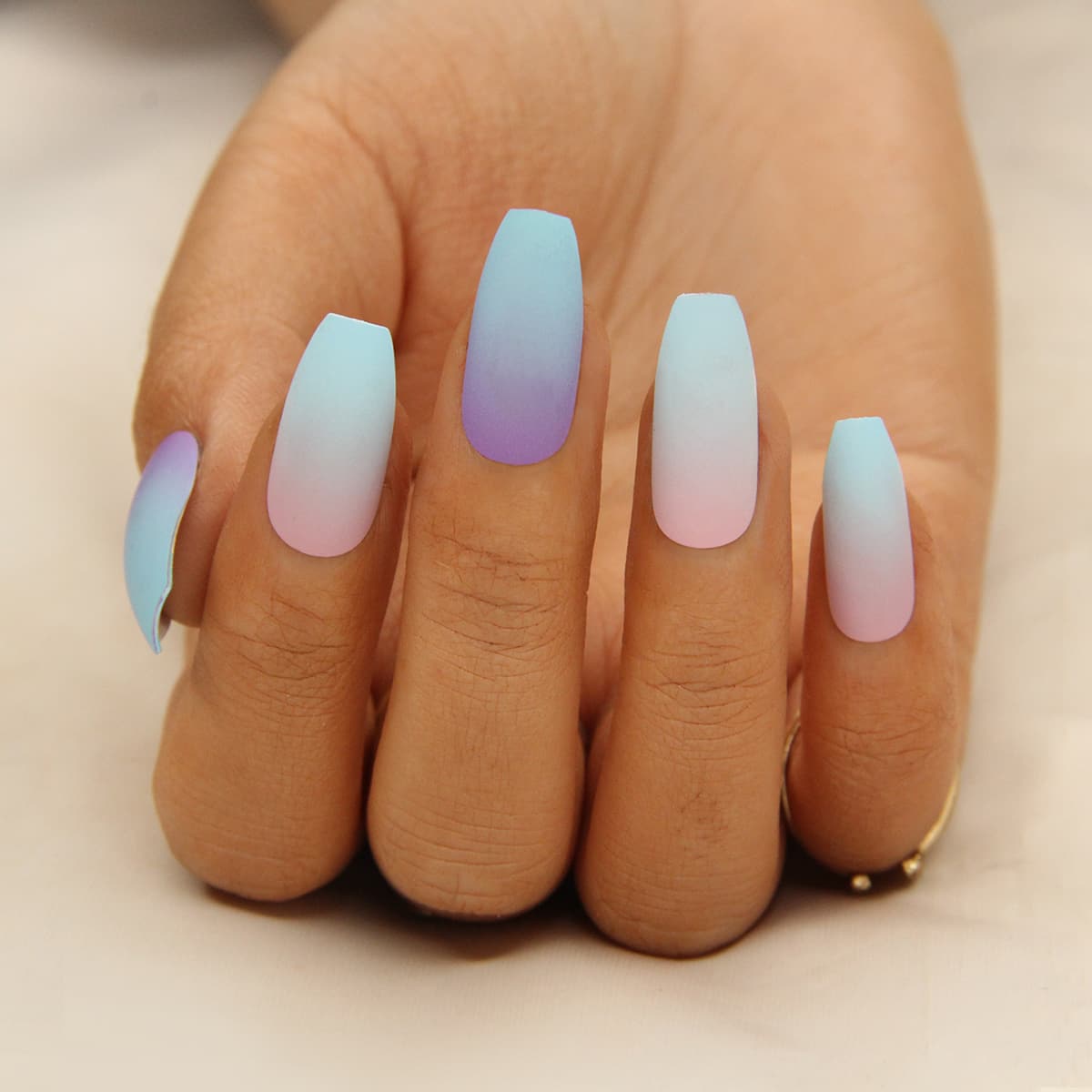 

24pcs Ombre Fake Nail & 1sheet Tape & 1pc Nail File, Multicolor