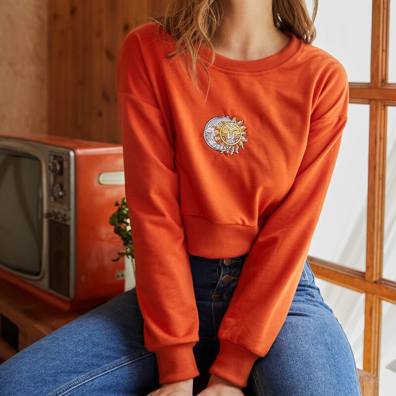 

Sun & Moon Embroidery Crop Sweatshirt, Burnt orange