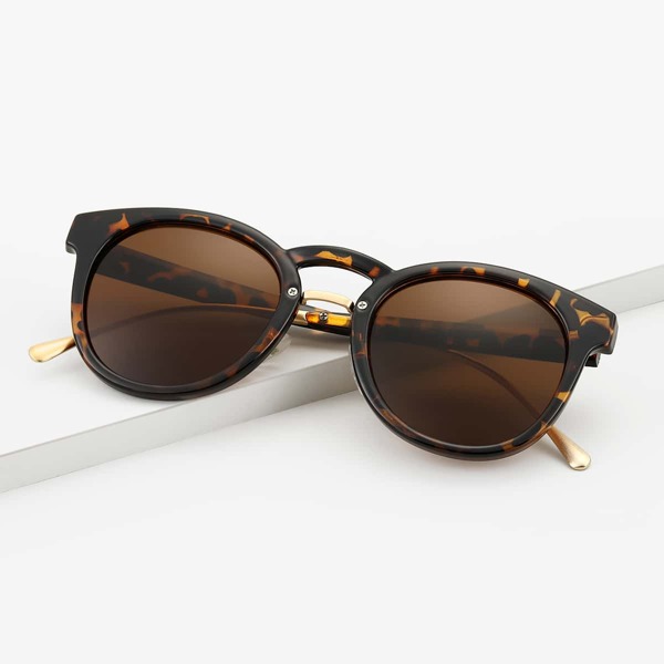 

Men Tortoiseshell Pattern Frame Tinted Lens Sunglasses, Brown