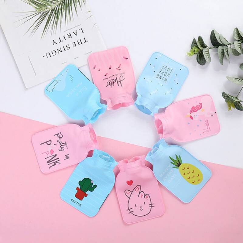 

1pc Cartoon Graphic Random Hot Water Bag, Multicolor