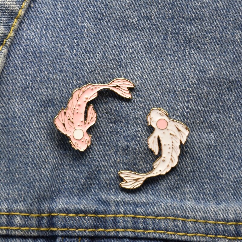 

2pcs Fish Design Brooch, Multicolor