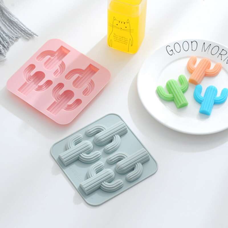 

1pc Random Color Cactus Shaped Baking Mold, Multicolor