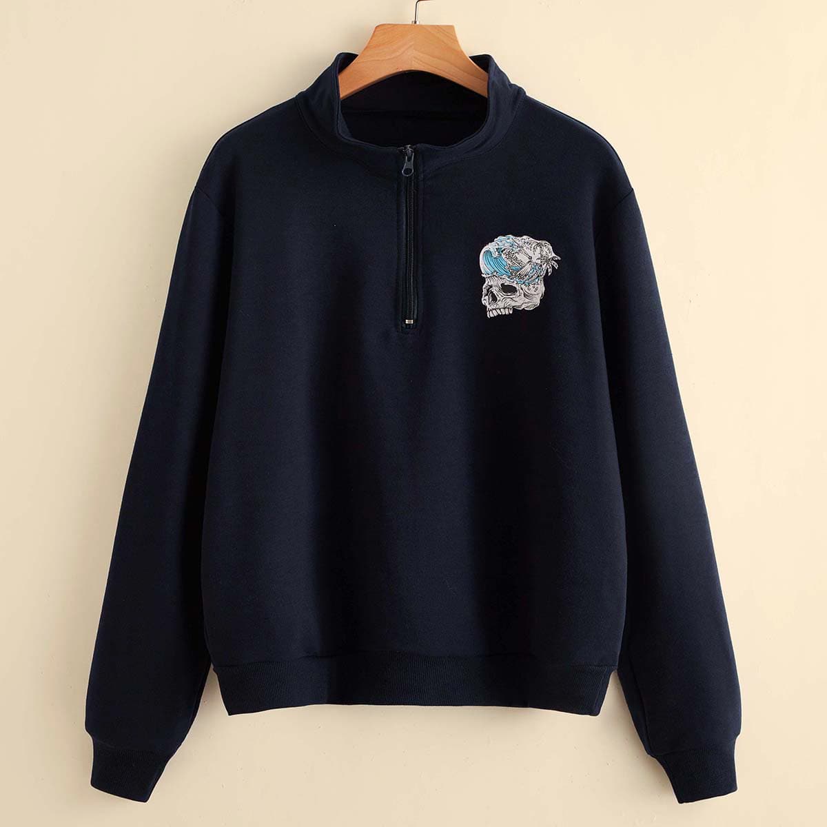 

Wave & Skull Graphic Half Zip Sweatshirt, Navy blue