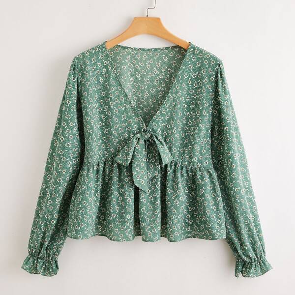 

Plus Ditsy Floral Tie Front Top, Mint green