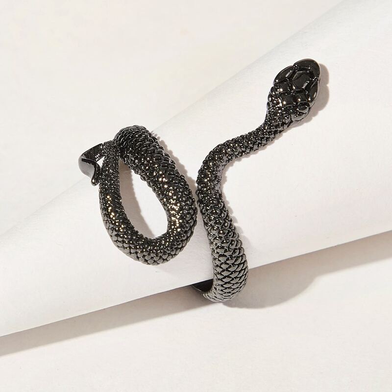 

Snake Design Cuff Ring, Black