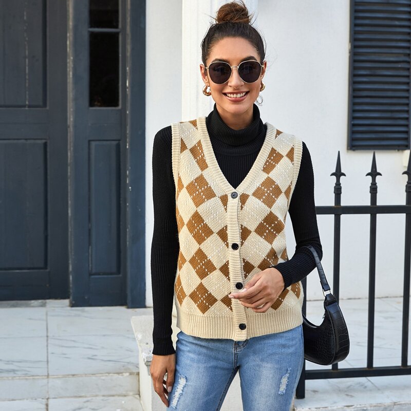 

Button Up Sleeveless Argyle Cardigan, Multicolor