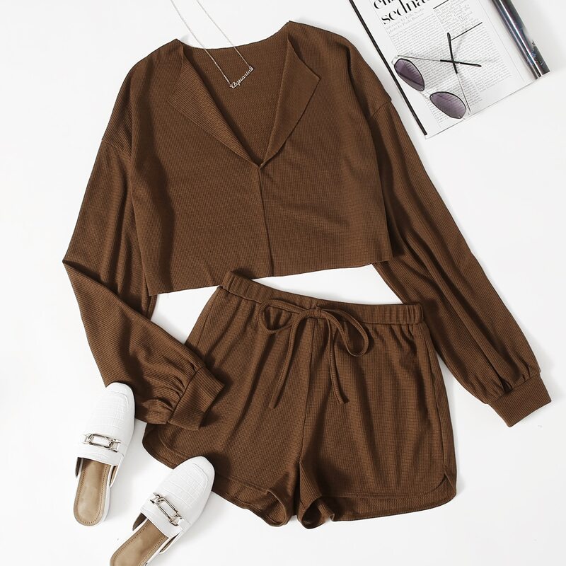 

Collared Solid Crop Top & Tie Waist Shorts Set, Chocolate brown