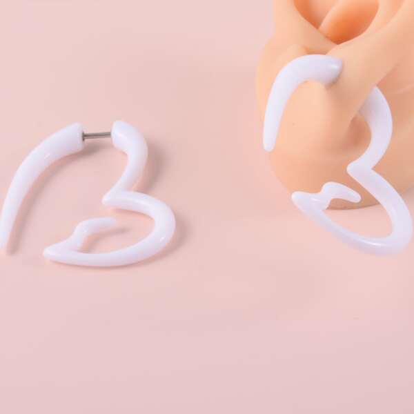 

1pair Heart Design Earrings, White