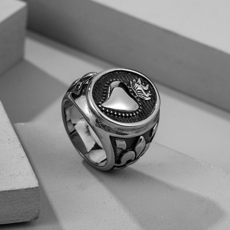 

Guys Heart Decor Ring, Silver