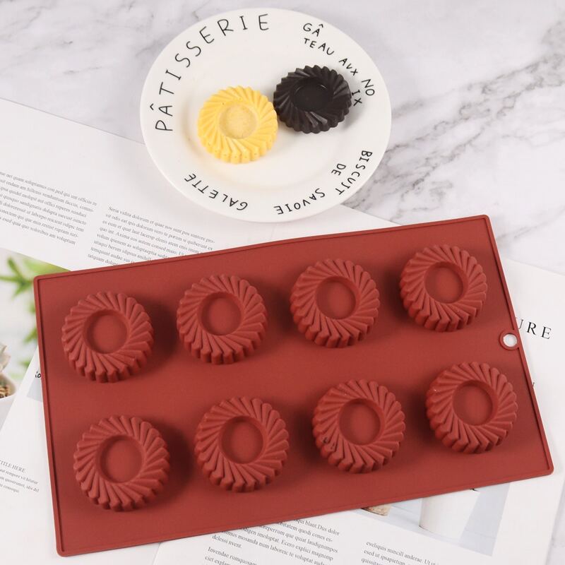 

Spiral Design Silicone Mold, Burgundy