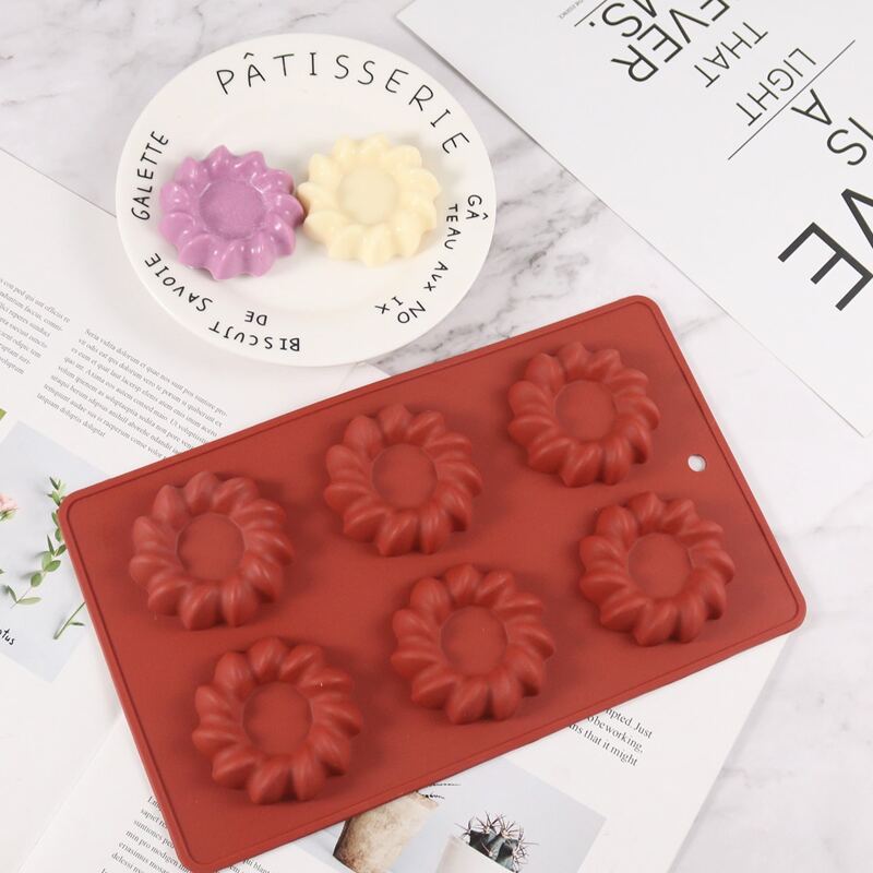 Flower Shaped Silicone Mold, Burgundy