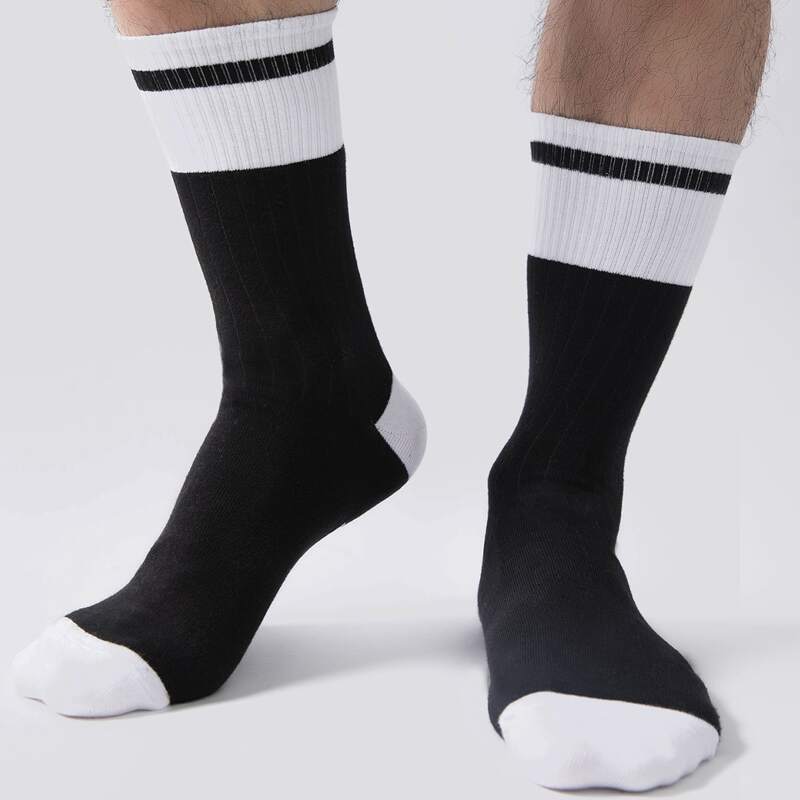 

Guys Striped Pattern Socks, Black and white