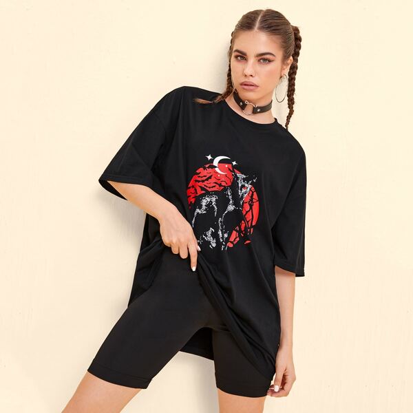 

Cat Graphic Oversized Tee, Black