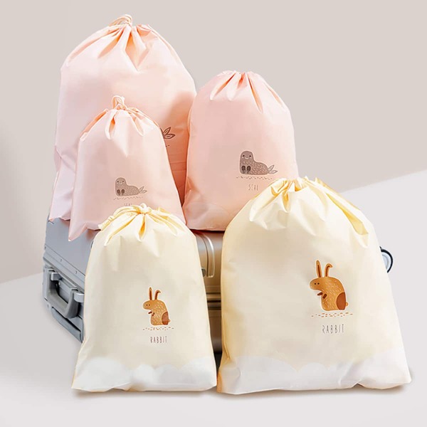 

2pcs Cartoon Graphic Random Storage Bag, Multicolor