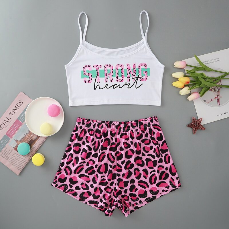 

Letter Graphic Cami Top With Leopard Print Shorts PJ Set, Multicolor