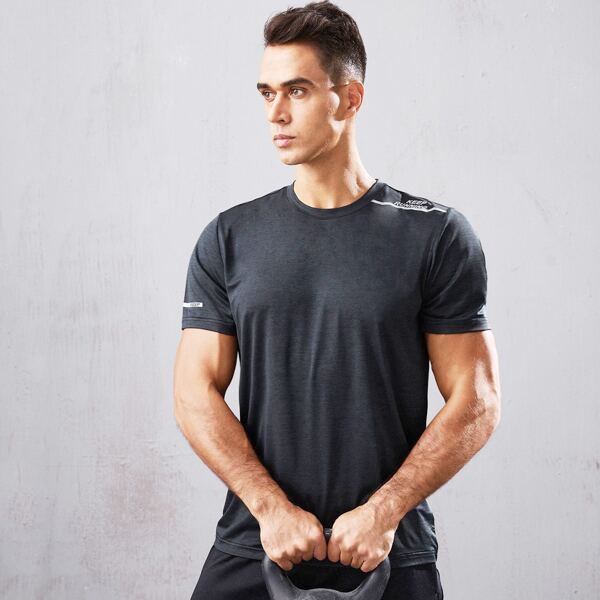 

Men Reflective Letter Graphic Sports Tee, Black