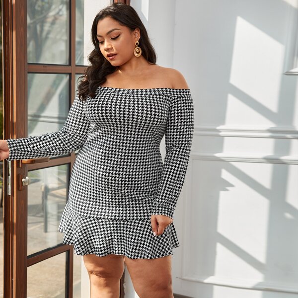 

Plus Houndstooth Print Ruffle Hem Fitted Bardot Dress, Black and white