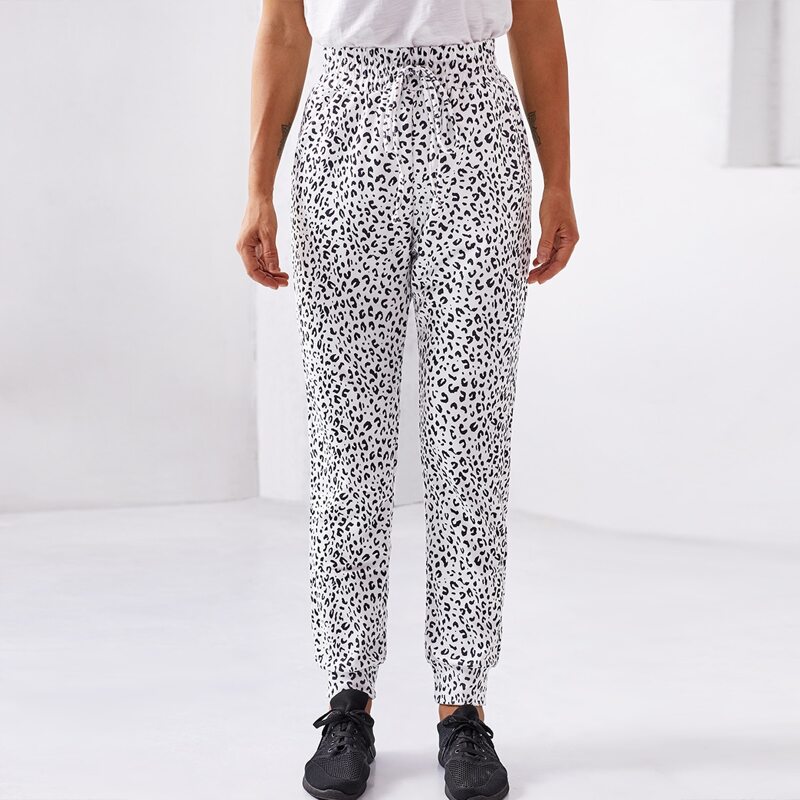 

Cheetah Print Slant Pocket Pants, Black and white