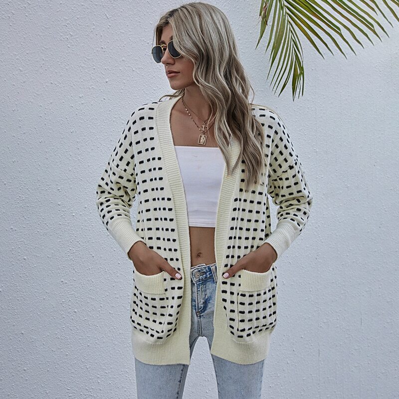 

Dual Pockets Allover Pattern Cardigan, Beige