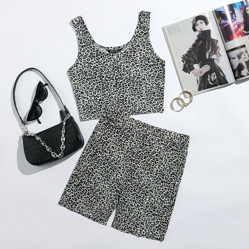 

Notched Neck Leopard Tank Top & Biker Shorts Set, Multicolor