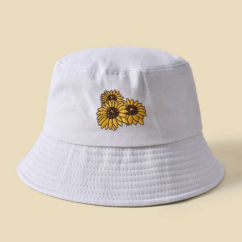 

Flower Embroidery Bucket Hat, White