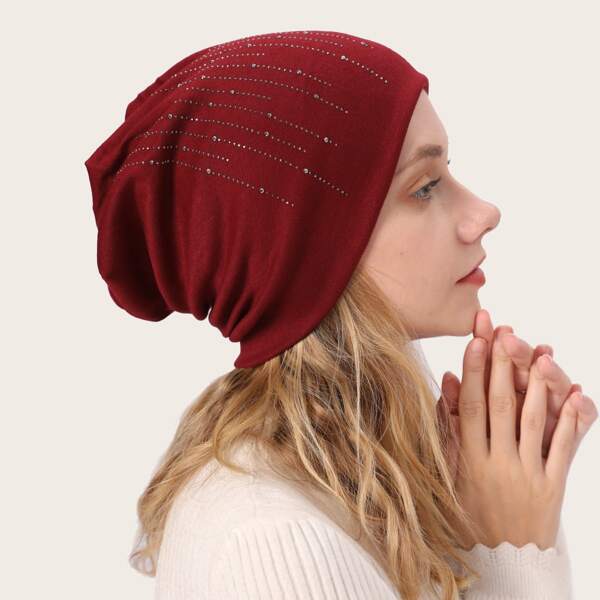 

Rhinestone Detail Beanie, Burgundy